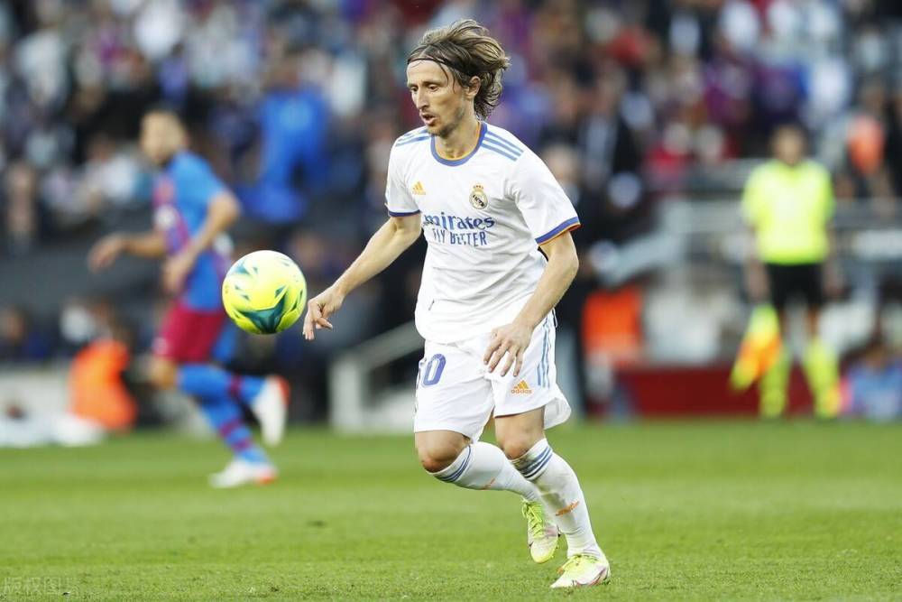 《尘白禁区》上架Steam国区商店！包含常见成人内容